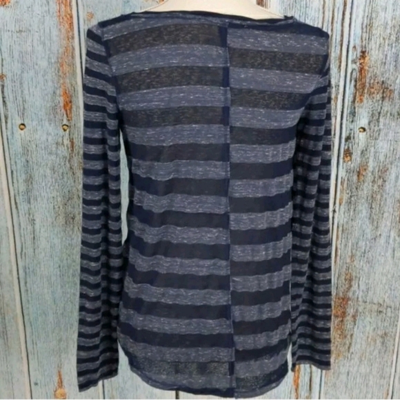 Anthropologie Womens Blue Bisected Top. XS. NWT. - Picture 2 of 5